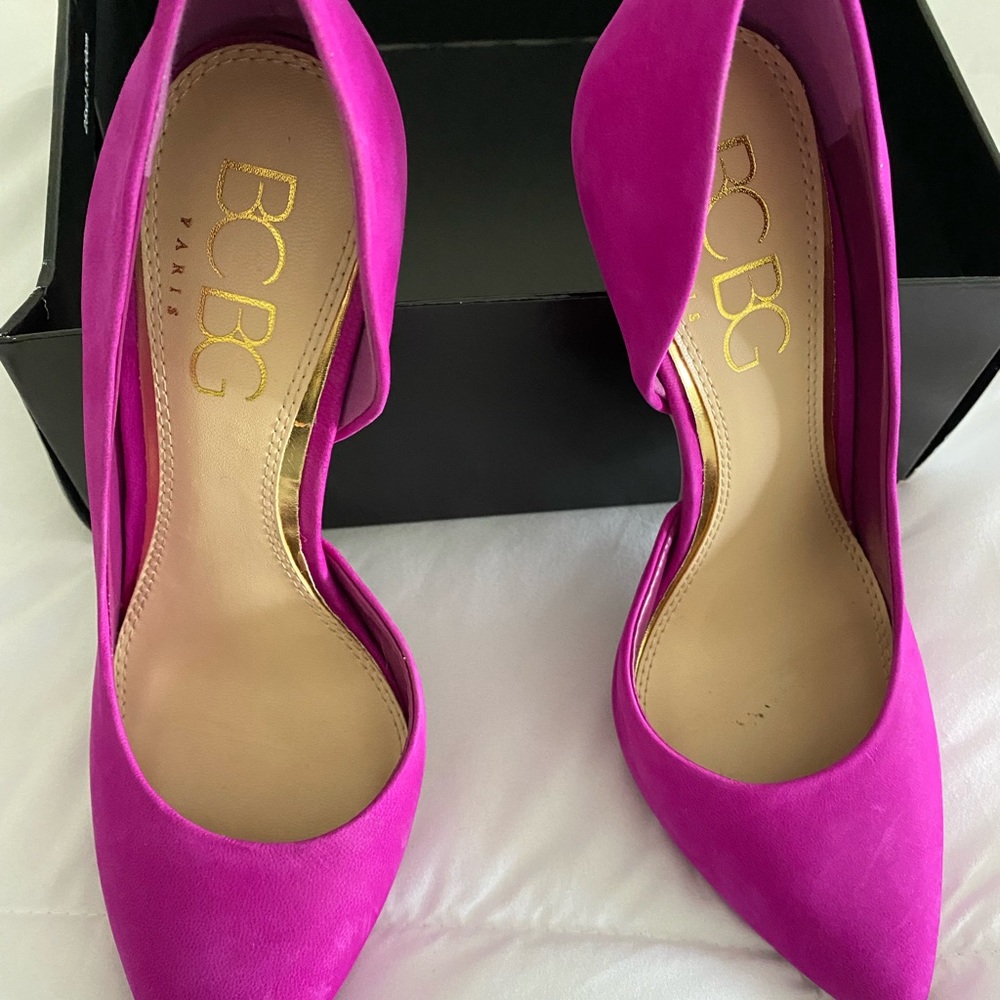 🔥SALE 🔥

• BCBG - Twilight Magenta Jaze Pumps - 7M - Picture 4 of 13